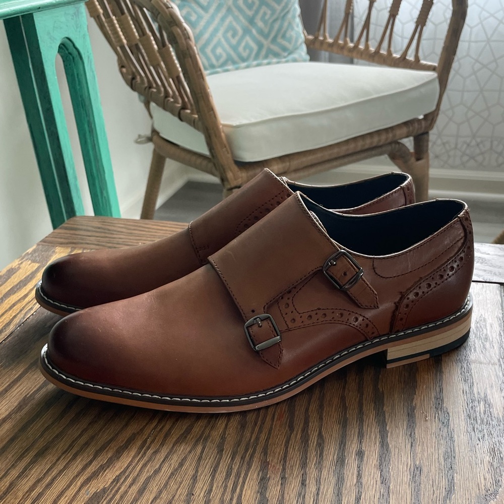 Mens dress shoes